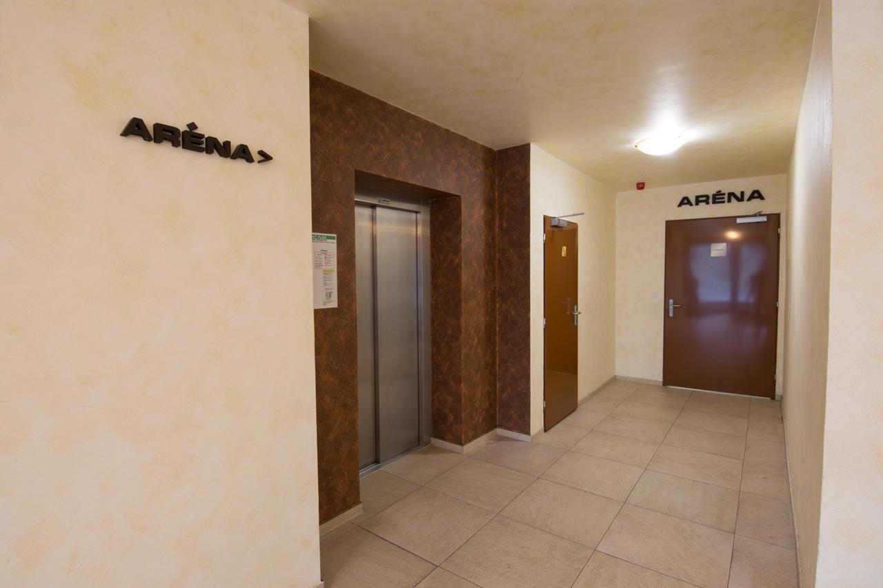 Hotel Arena Brumov 外观 照片