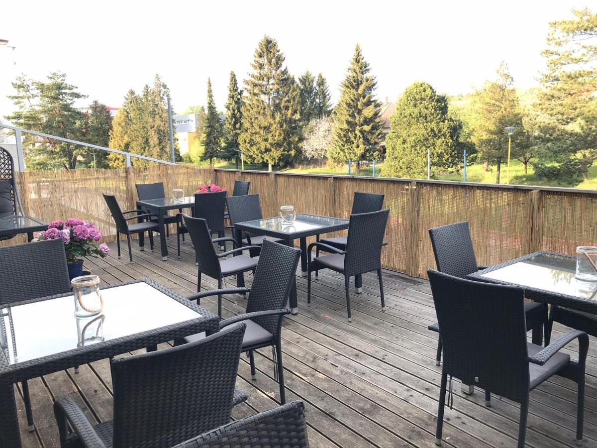 Hotel Arena Brumov 外观 照片